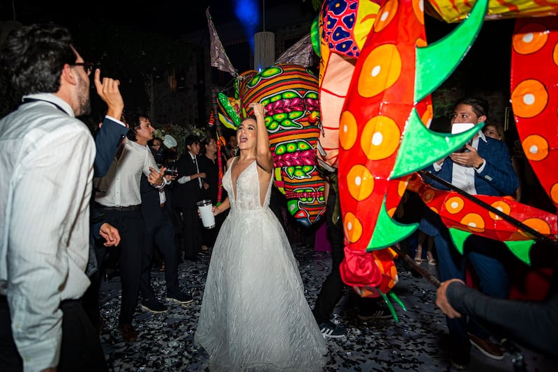 Alebrijes iluminados en tendencia