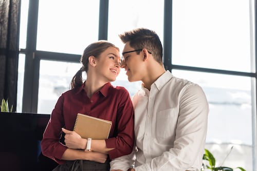 ¡Cupido en la oficina! La Corte Suprema de Colombia pone reglas de oro para el amor y el trabajo