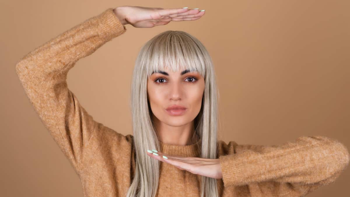 Si buscas darle un toque diferente a tu look, entonces las mechas smoky hair son para ti.