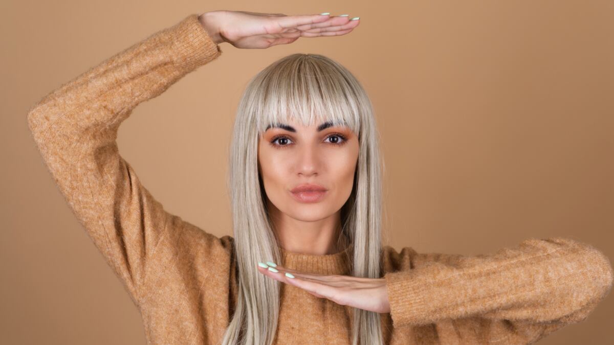 Si buscas darle un toque diferente a tu look, entonces las mechas smoky hair son para ti.