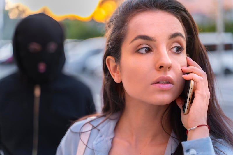 ‘Sin Bajar la Guardia’: el libro de Bibiana Belsasso que enseña a reaccionar ante el peligro real