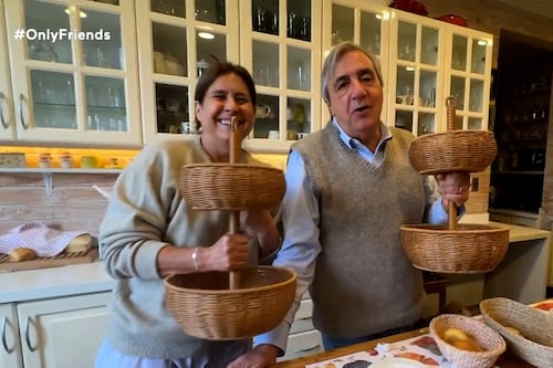 Esposa de Kike Morandé apareció por primera vez en TV y reconoció el golpe de la fama en su vida: “Era una bomba atómica lo que se me vino encima”