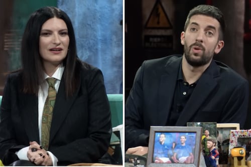 Intimidó a Laura Pausini con atrevida pregunta, pero su respuesta le valió elogios