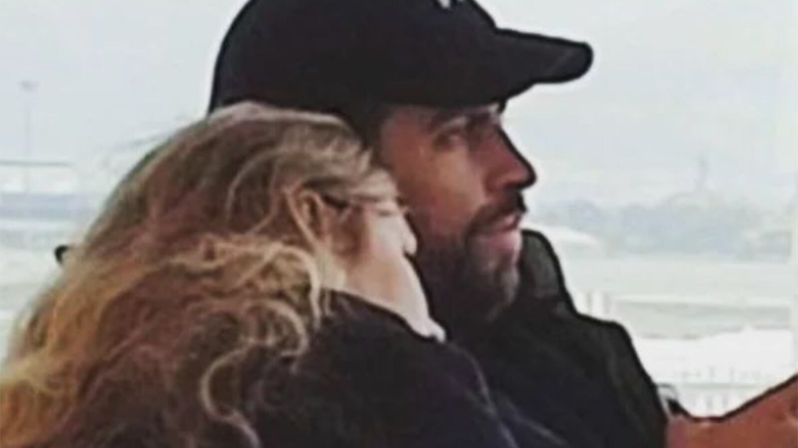 Piqué está más atento que nunca de Clara Chía.