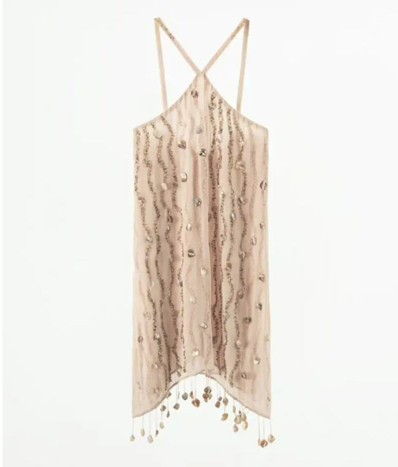 Vestido mini abalorios de Zara
