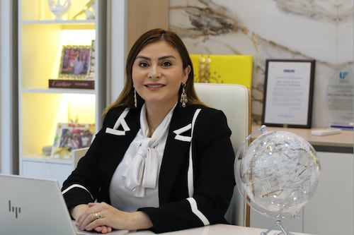 El poder de la formación tecnológica: Zulay Delgado y el rostro femenino de la academia en Ecuador