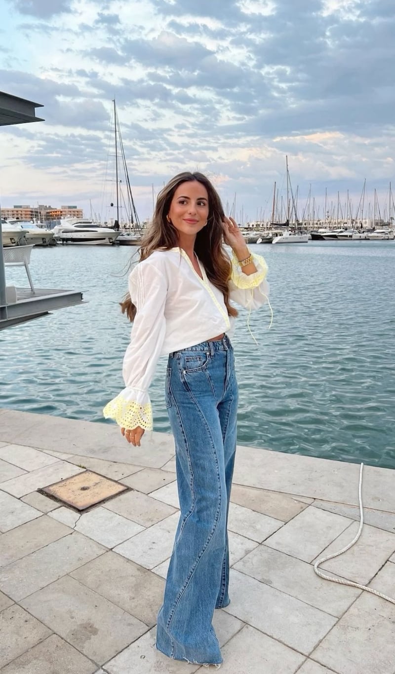 ¡Ni acampanados, ni culotte! Los jeans ‘españoles’ serán tendencia: ¿cómo son y a quién favorecen?