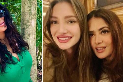 Salma Hayek y su hijastra lucen vestidos iguales y las comparan: a una la halagan y a otra la llaman “vulgar”