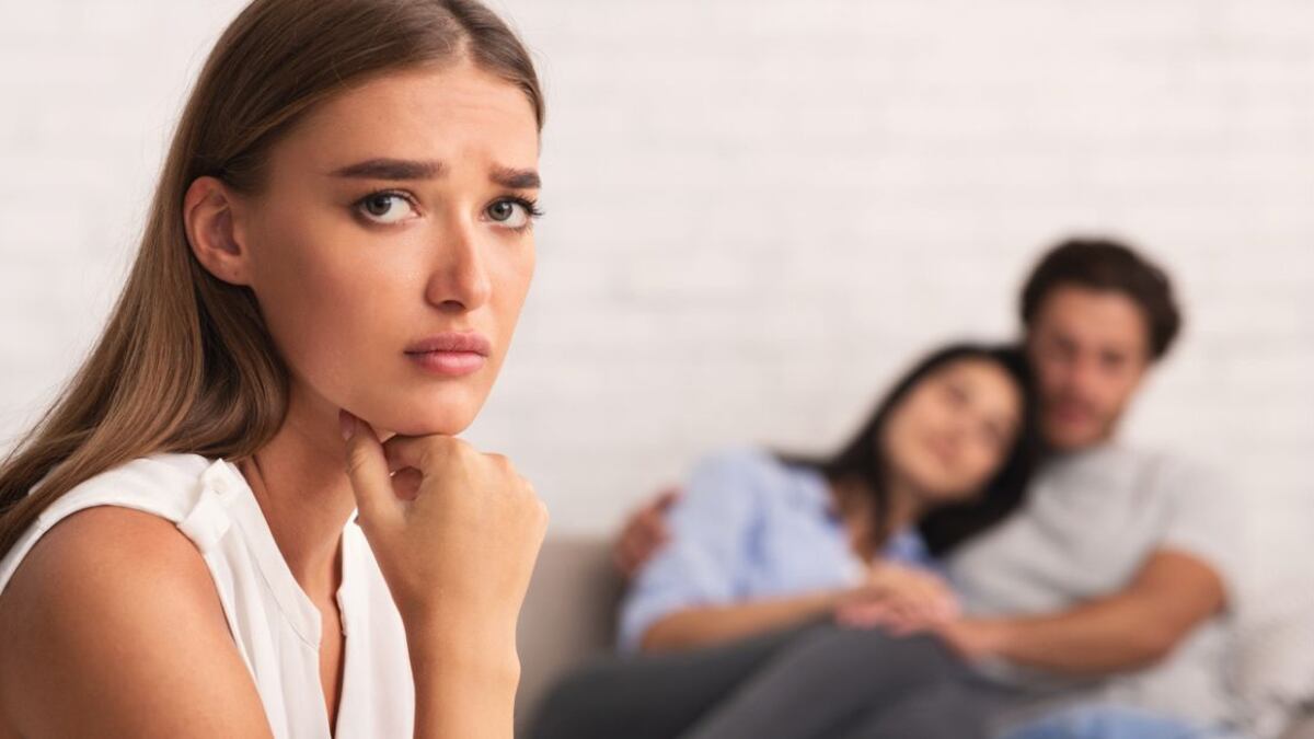 ¿Por qué la amante envidia a la esposa, aunque siga con el patán?