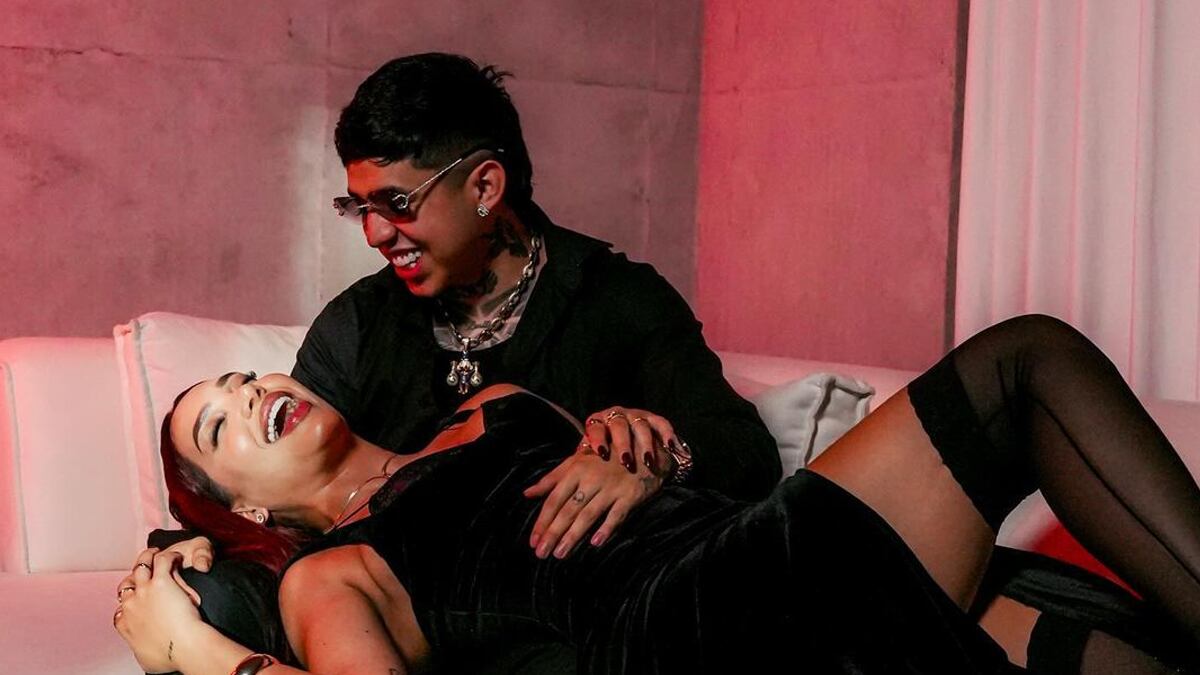 'Westcol' y Andrea Valdiri desde sus redes sociales