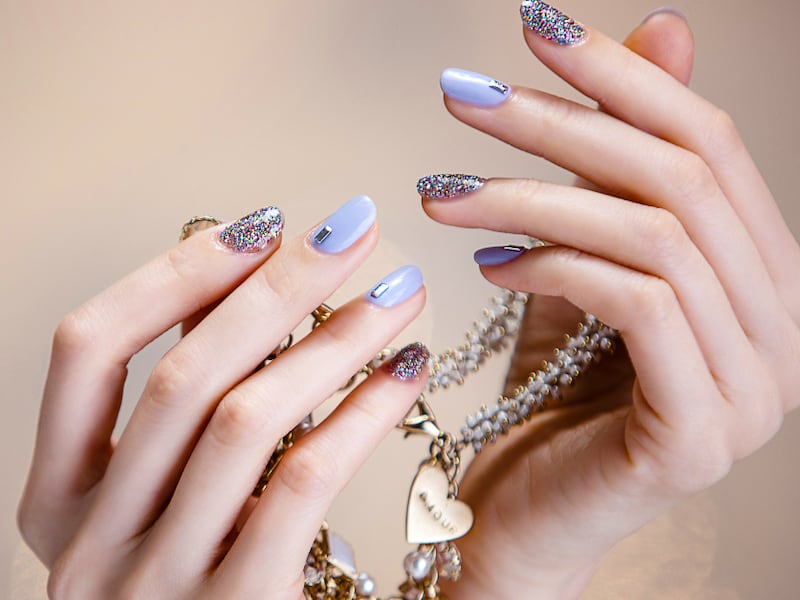 5 colores de uñas que serán tendencia en 2026: uno de ellos te sorprenderá