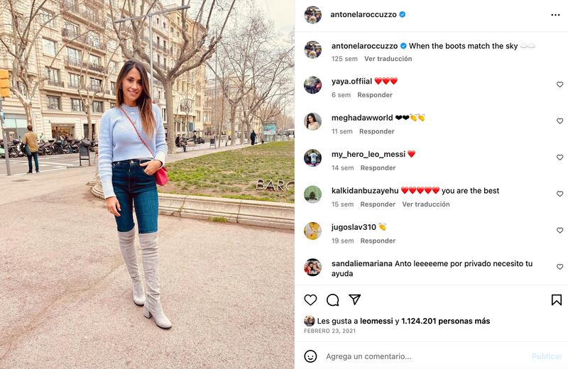 Antonela Roccuzzo looks casuales con jeans
