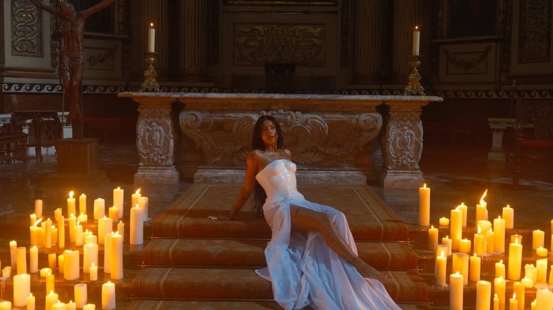 Polémica de Tokischa por grabación en iglesia española