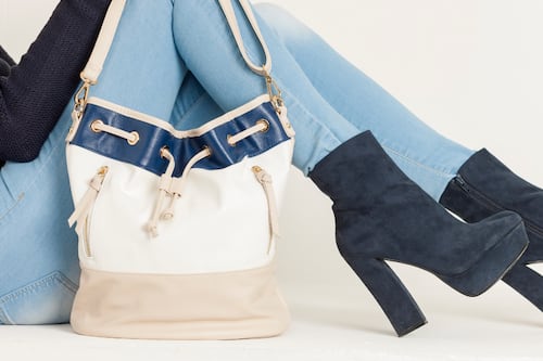 Jeans rectos y botines: la espectacular dupla que promete comodidad y elegancia