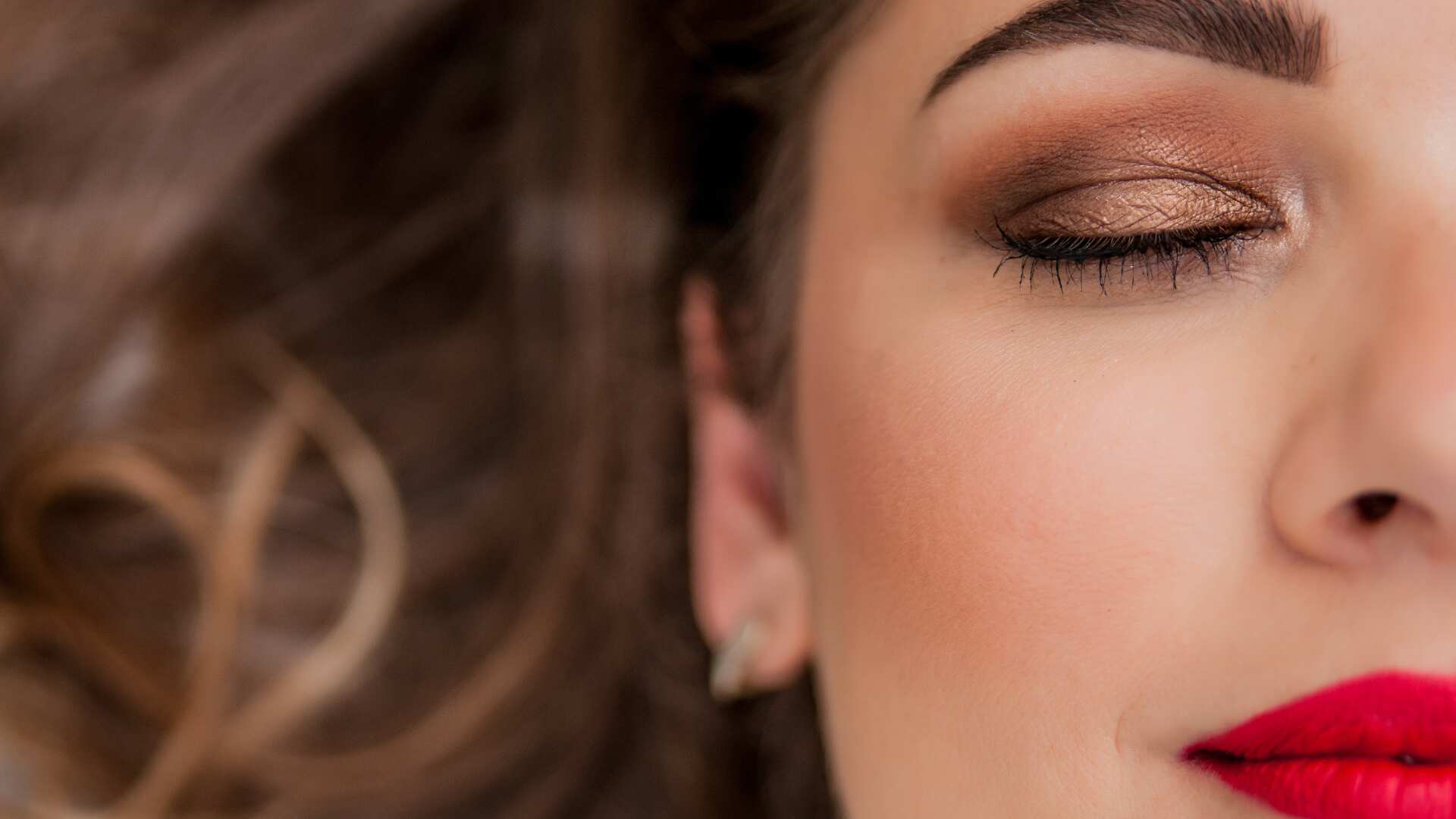 ‘Espresso Makeup’: el trend de maquillaje apto para todas las edades