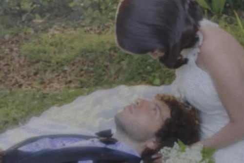 ¿Fue demasiado? Los looks de las invitadas a la boda de Selena Gomez que tacharon de “inapropiados”