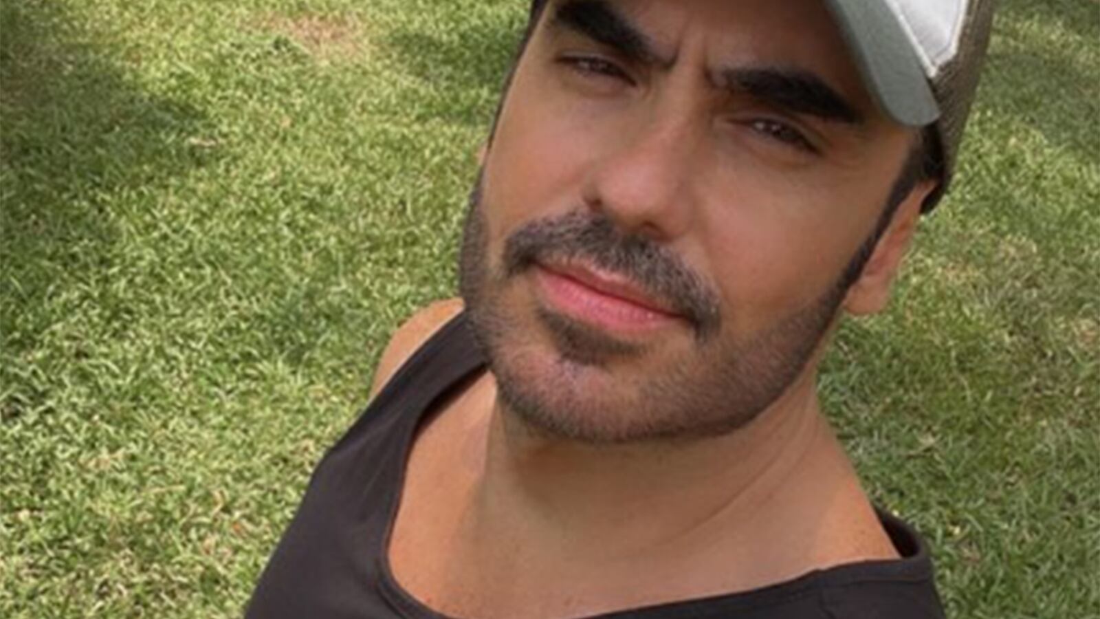 Lincoln Palomeque es criticado tras mostrarse amoroso con la madre de James Rodríguez.