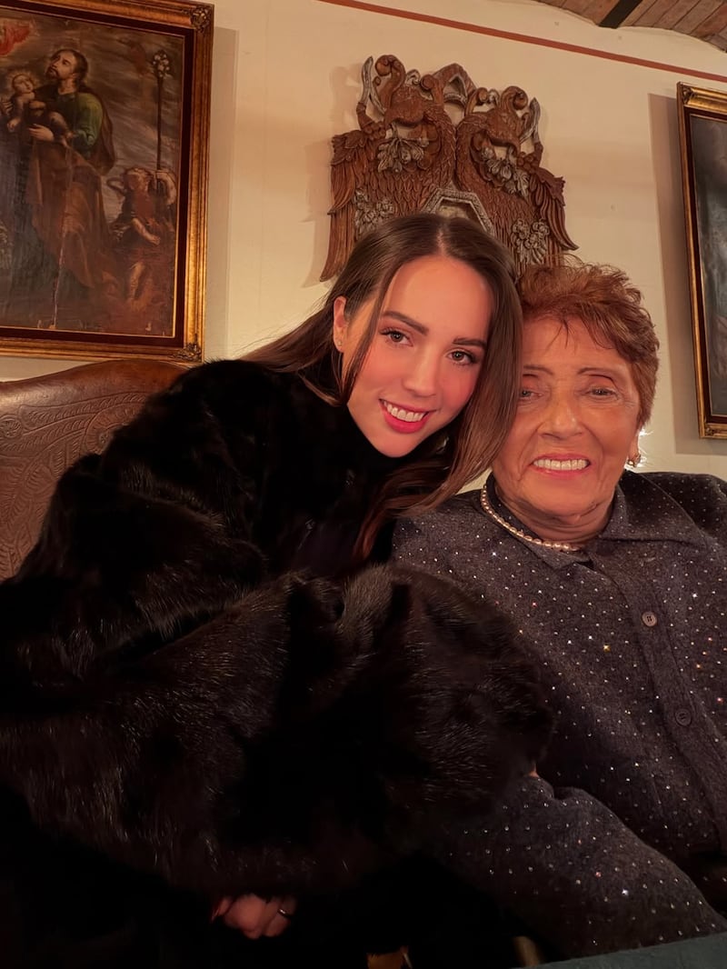 Aneliz Aguilar desata controversia por esta acción “contra” Christian Nodal y Ángela Aguilar