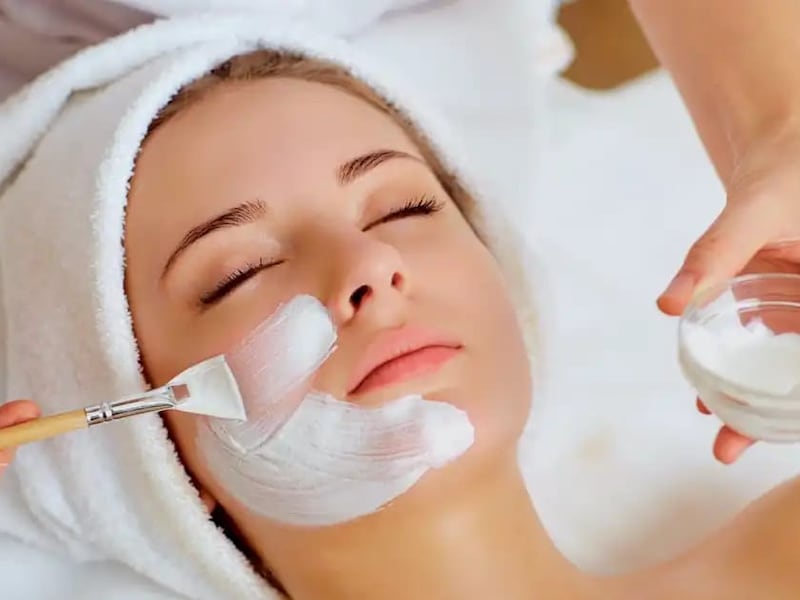 Diciembre sin estrés para tu piel: la magia del detox facial que devuelve luz, frescura y alegría a tu rostro