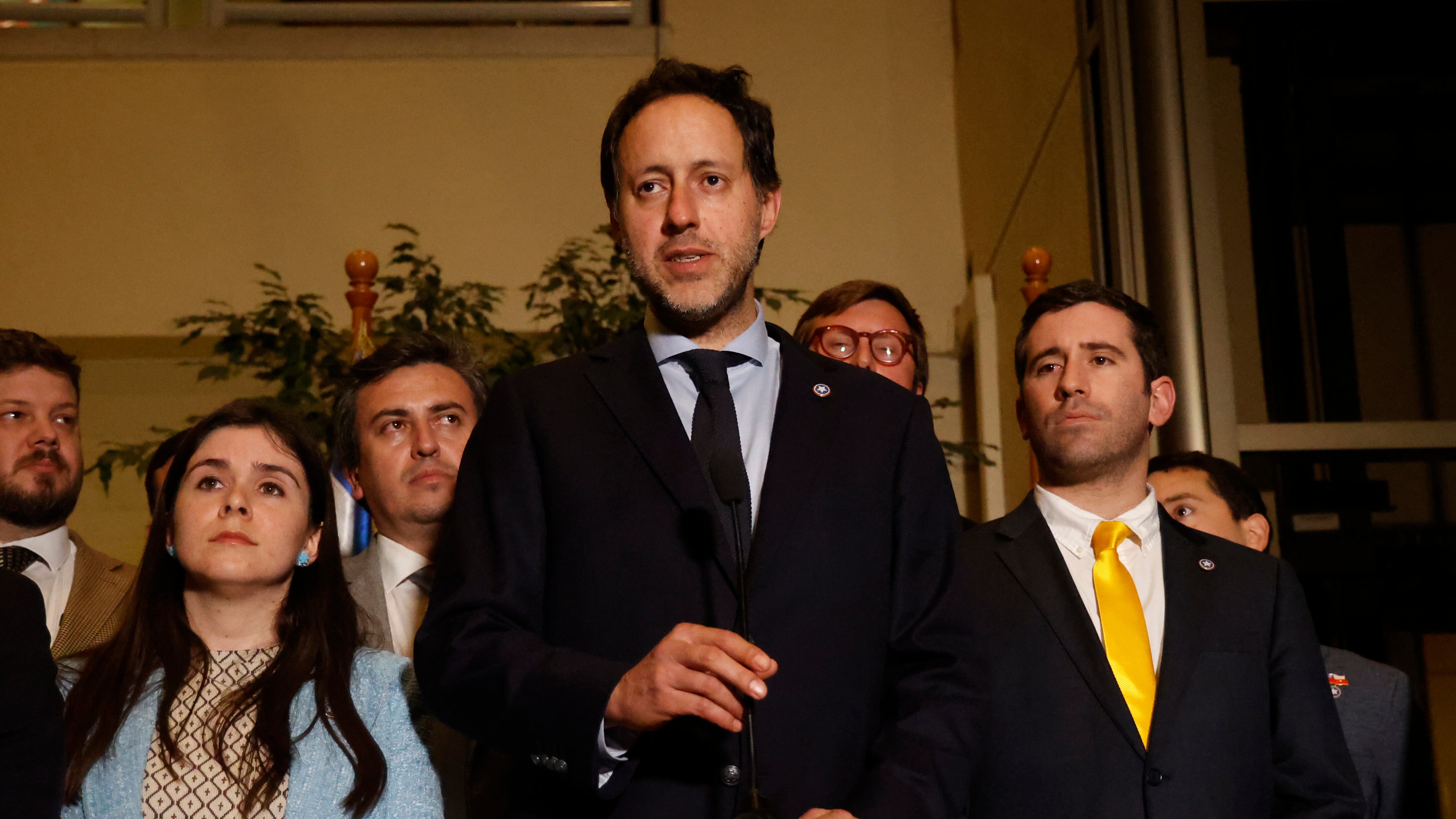 Cristóbal Urruticoechea | Aton