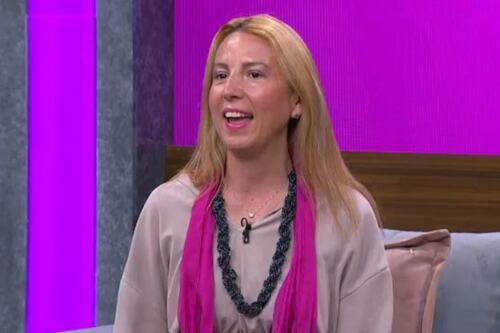 VIDEO: Una mujer de Colombia asegura ser un portal galáctico y hablar el idioma extraterrestre