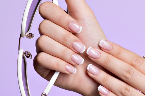¿Adiós uñas francesas? Su nueva versión son las uñas ‘baby french’ y arrasarán esta temporada