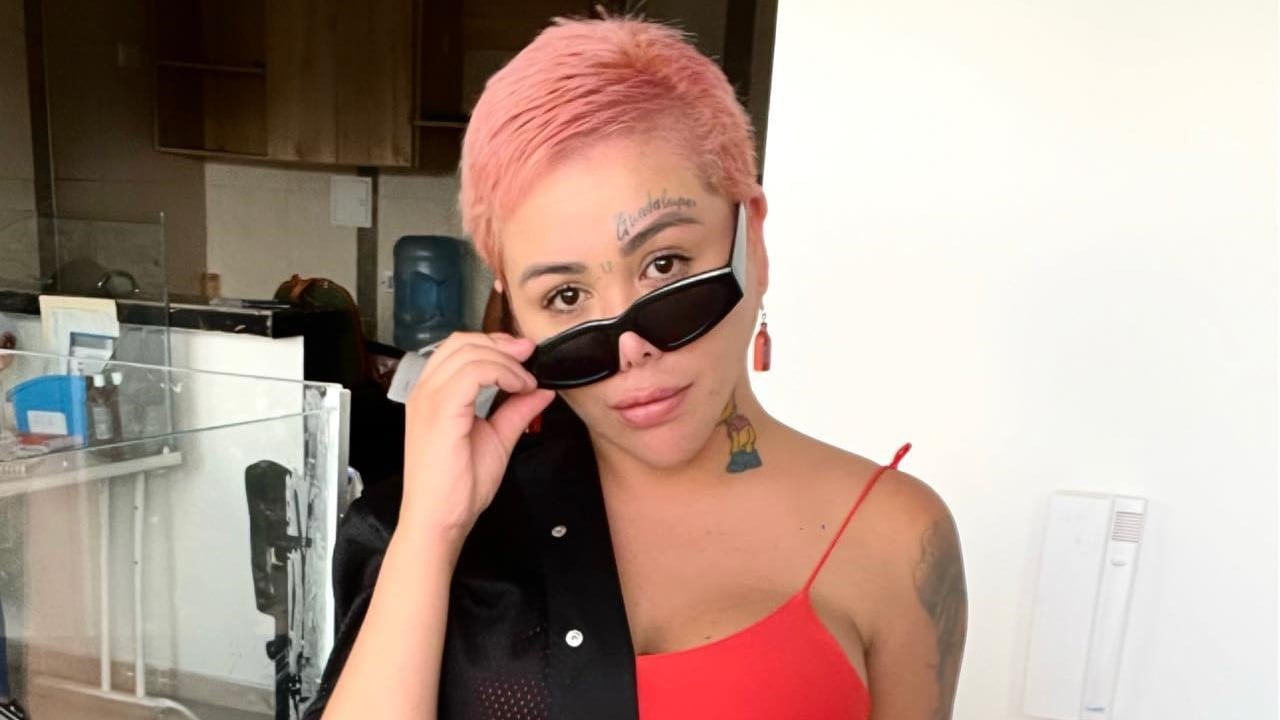 Según Yina Calderón no ha querido tocar el agua para evitar que entre por las heridas de su última operación.