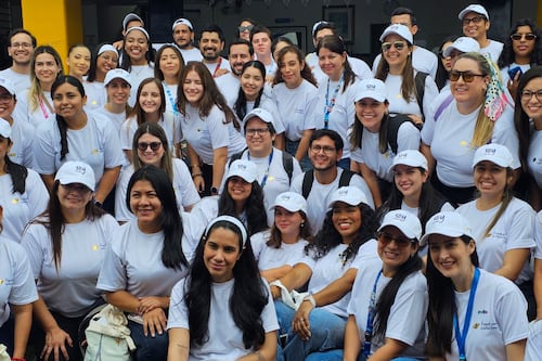 Dove conmemora el Día Internacional de la Niña con un llamado a fomentar elogios que se centren en la personalidad y los logros