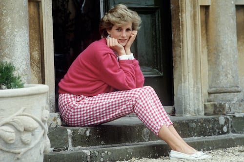 Retrato nunca antes visto de la princesa Diana trae comparaciones con Kate Middleton