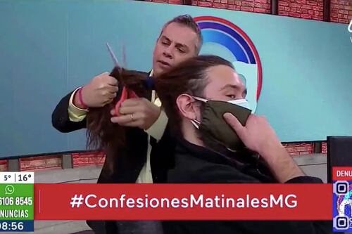 Viñuela le corta el pelo a camarógrafo en pleno matinal y redes sociales lo tapan a críticas