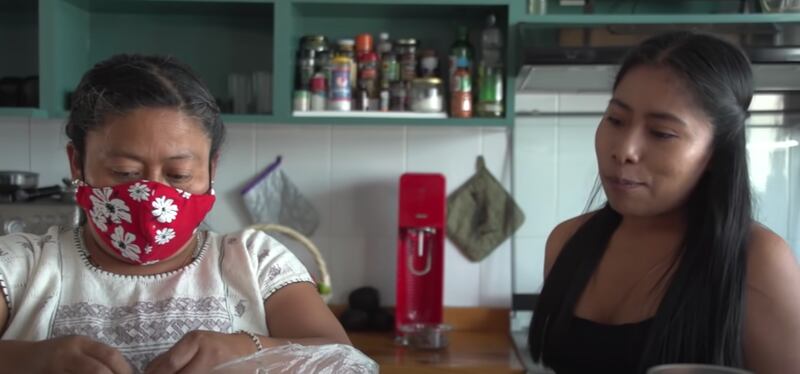 ¿Cómo es la casa donde vive Yalitza Aparicio?