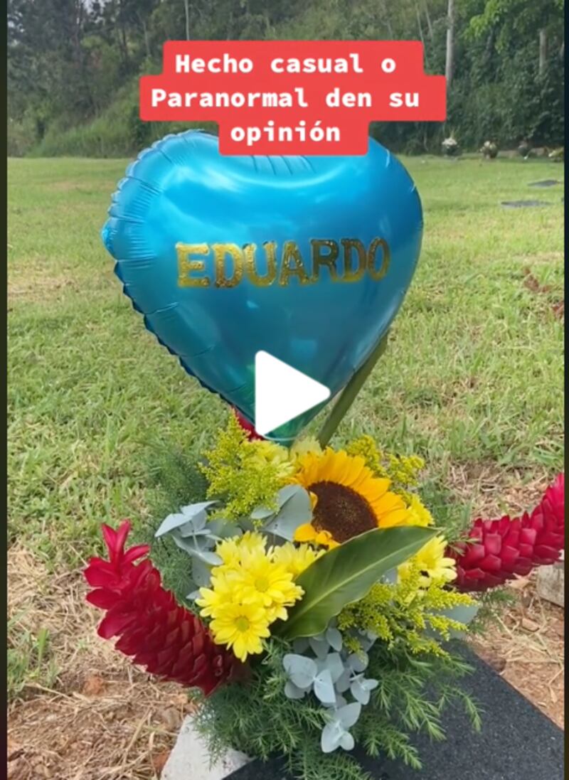 Un hecho paranormal se registró en un cementerio cuando familiares visitaban la tumba de sus hijos.