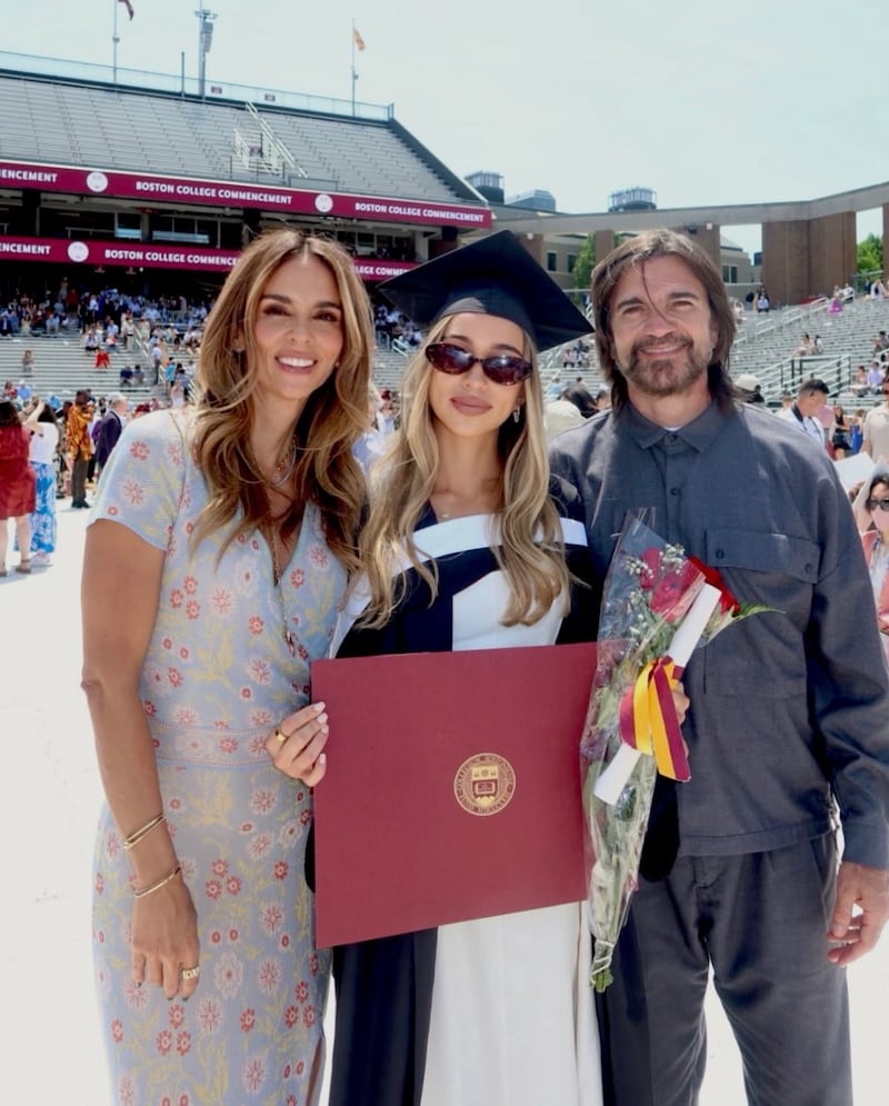 Así fue el look de Juanes en la graduación de su hija