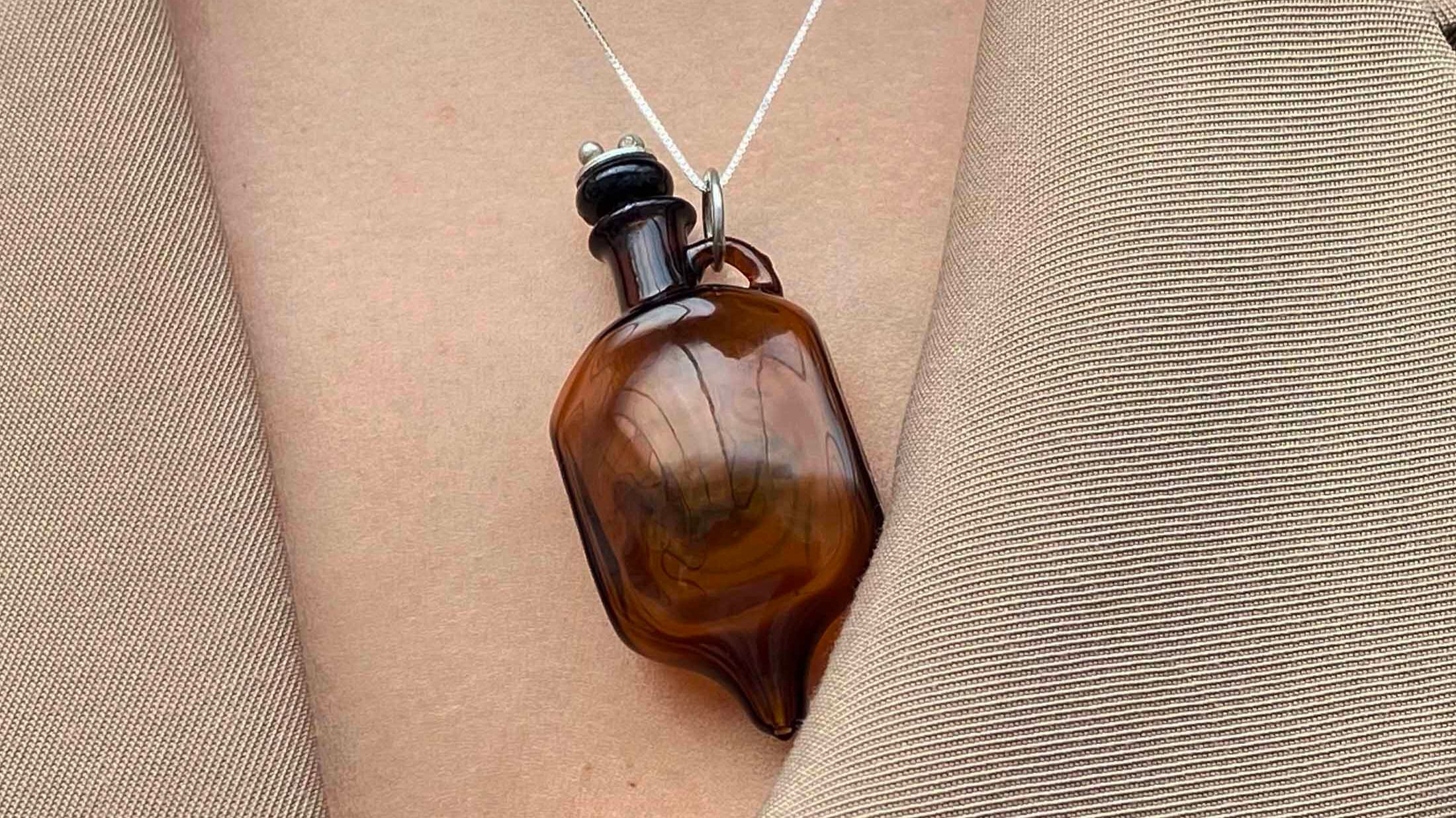 Essem Skincare y Aysha Bilgrami