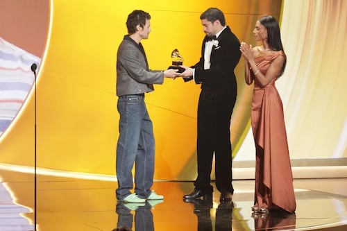 Mira qué estrella de los Grammy 2026 encarna la energía de tu signo zodiacal