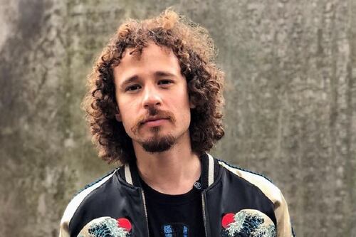 Luisito Comunica explota contra quienes criticaron su review del nuevo aeropuerto de México: “me duele que me llamen vendido”