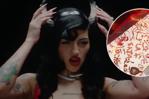 “¿Burla a Nodal?” Cazzu aparece con cuernos en su cumpleaños y desata furor: así lució