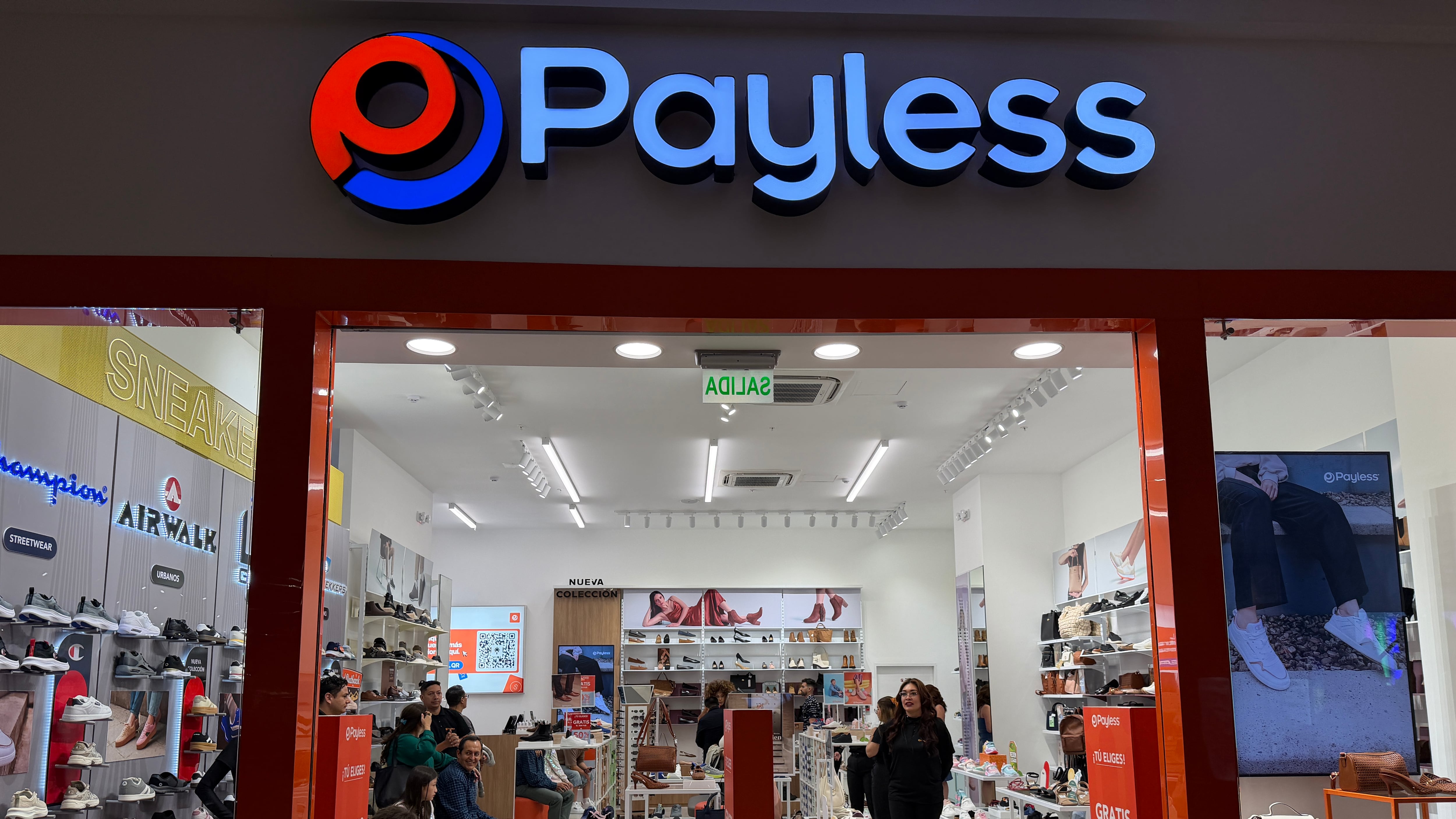 Apertura de Payless en el Portal Shopping