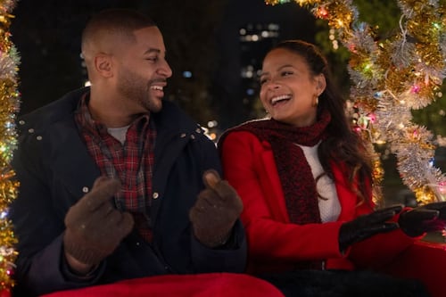 Esta comedia romántica navideña es lo más visto en Netflix actualmente: ¿qué dijo la crítica?