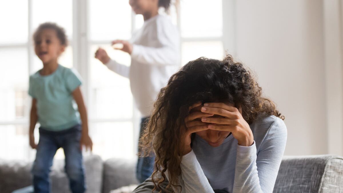 No le pidas "ayuda" a tu pareja en el hogar