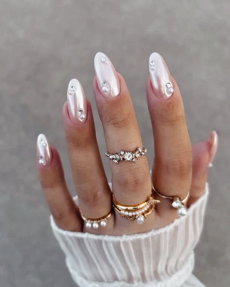 Esta tendencia conquista por su elegancia discreta y promete desbancar al clásico french manicure