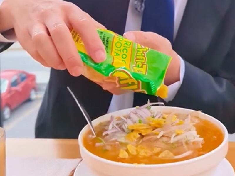 Embajador de Japón, Horiuchi Tishihico