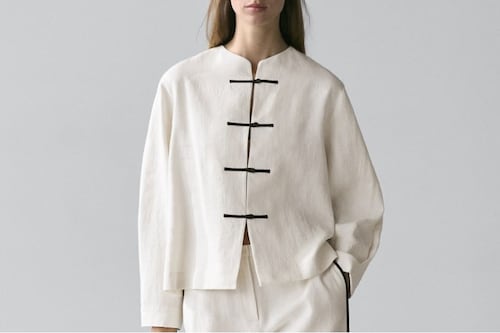 ¿Adiós blusas? Las camisas japonesas son la nueva obsesión de la temporada: así se usan ahora