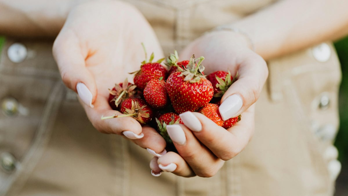 Uñas fresa tendencia