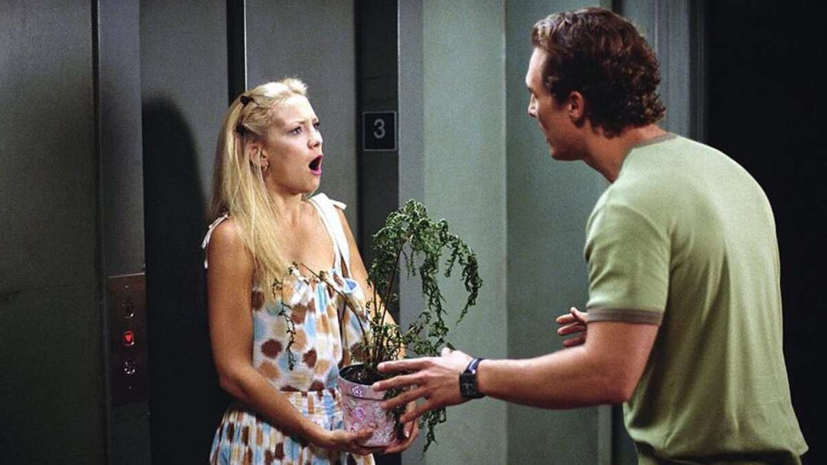 Señales que evidencian que tu novio no supera a su ex y todavía la piensa