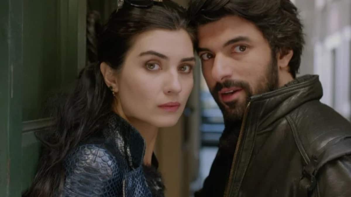 Escena de la serie 'Dinero sucio y amor'