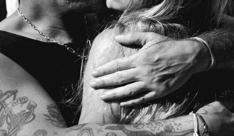 Alejandro Sanz y Stephanie Cayo