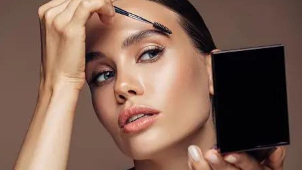 El 'island girl makeup' es el look ideal para dar vida y frescura a tu rostro