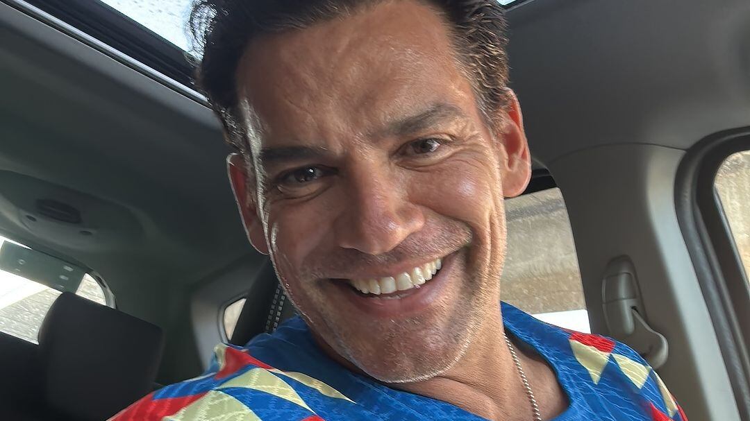 El actor chileno confirmó en una entrevista en México que se encuentra en una relación sentimental formal luego de su separación definitiva con Angélica Castro.