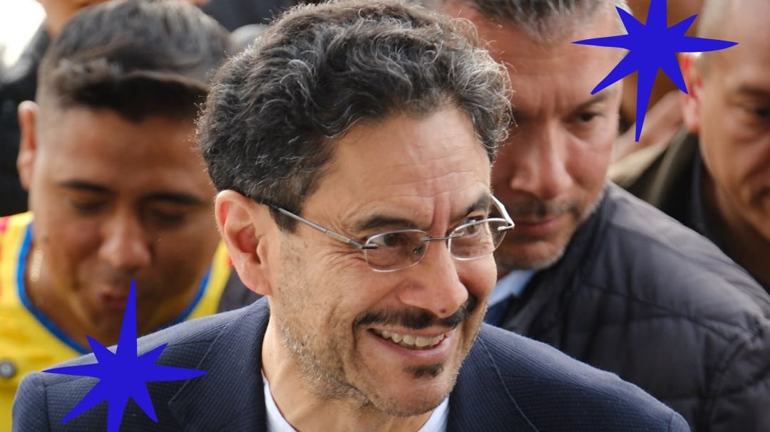 Por qué Iván Cepeda tiene así los dientes